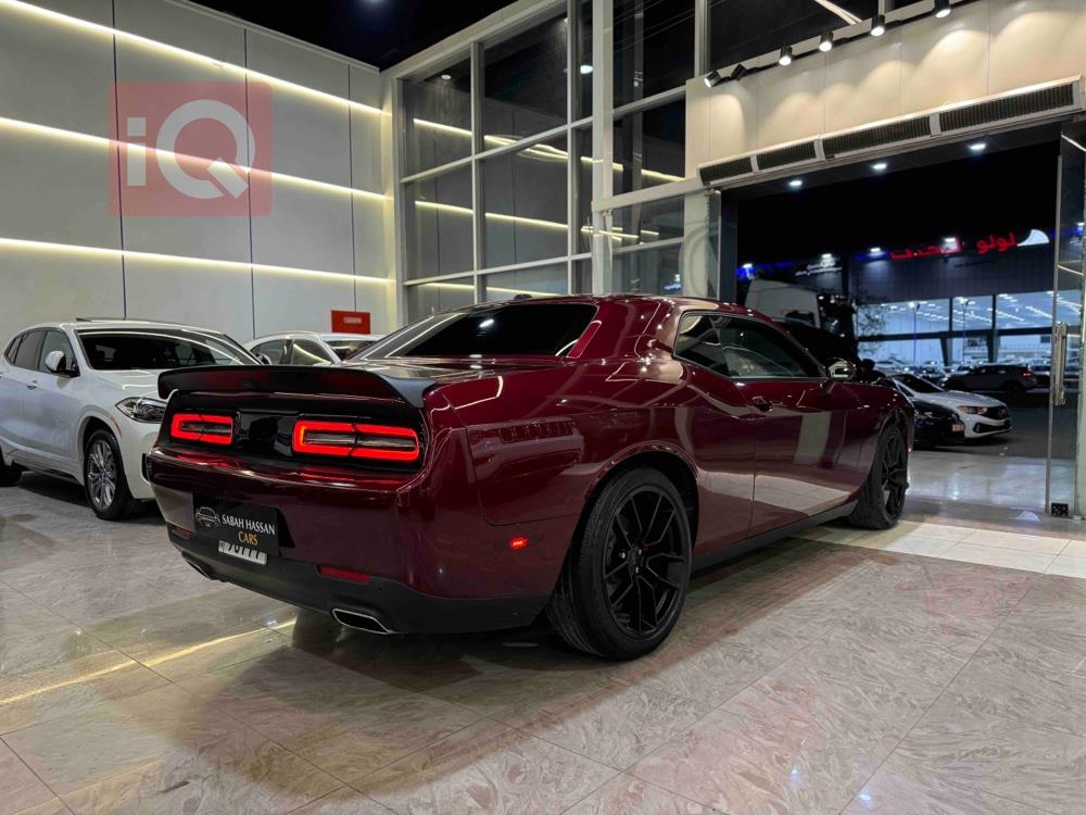 Dodge Challenger